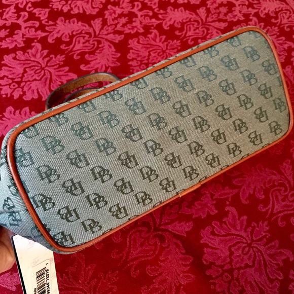 NWT Dooney & Bourke satchel/crossbody purse - Picture 4 of 6